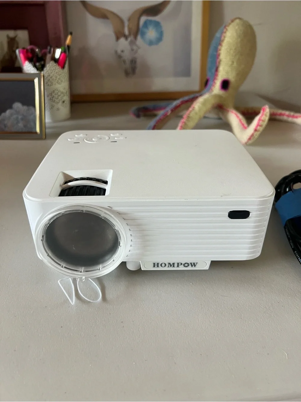HOMP0W White Portable Mini Projector - Compact LED Home Theater